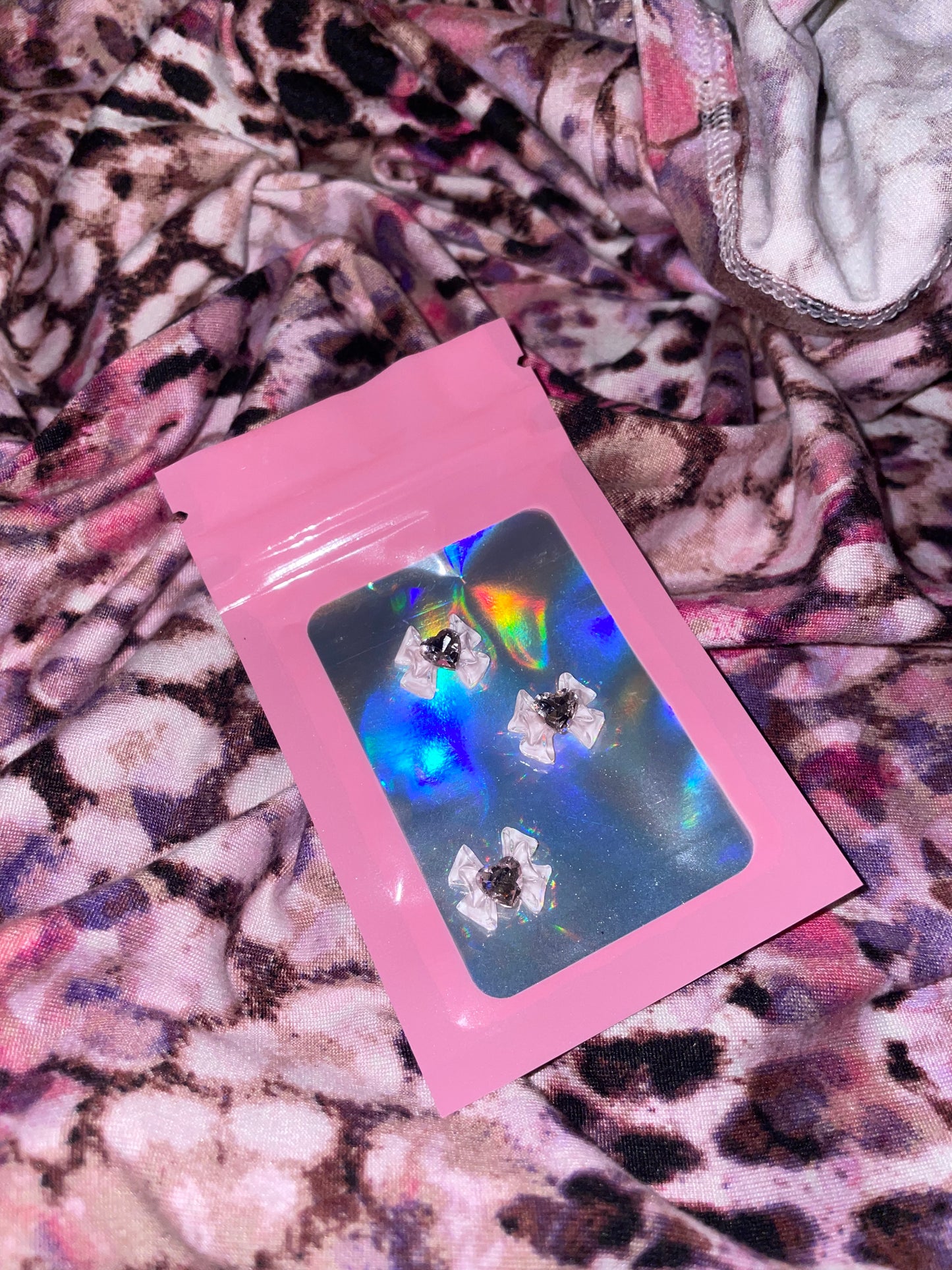 Girl World Bow Charm