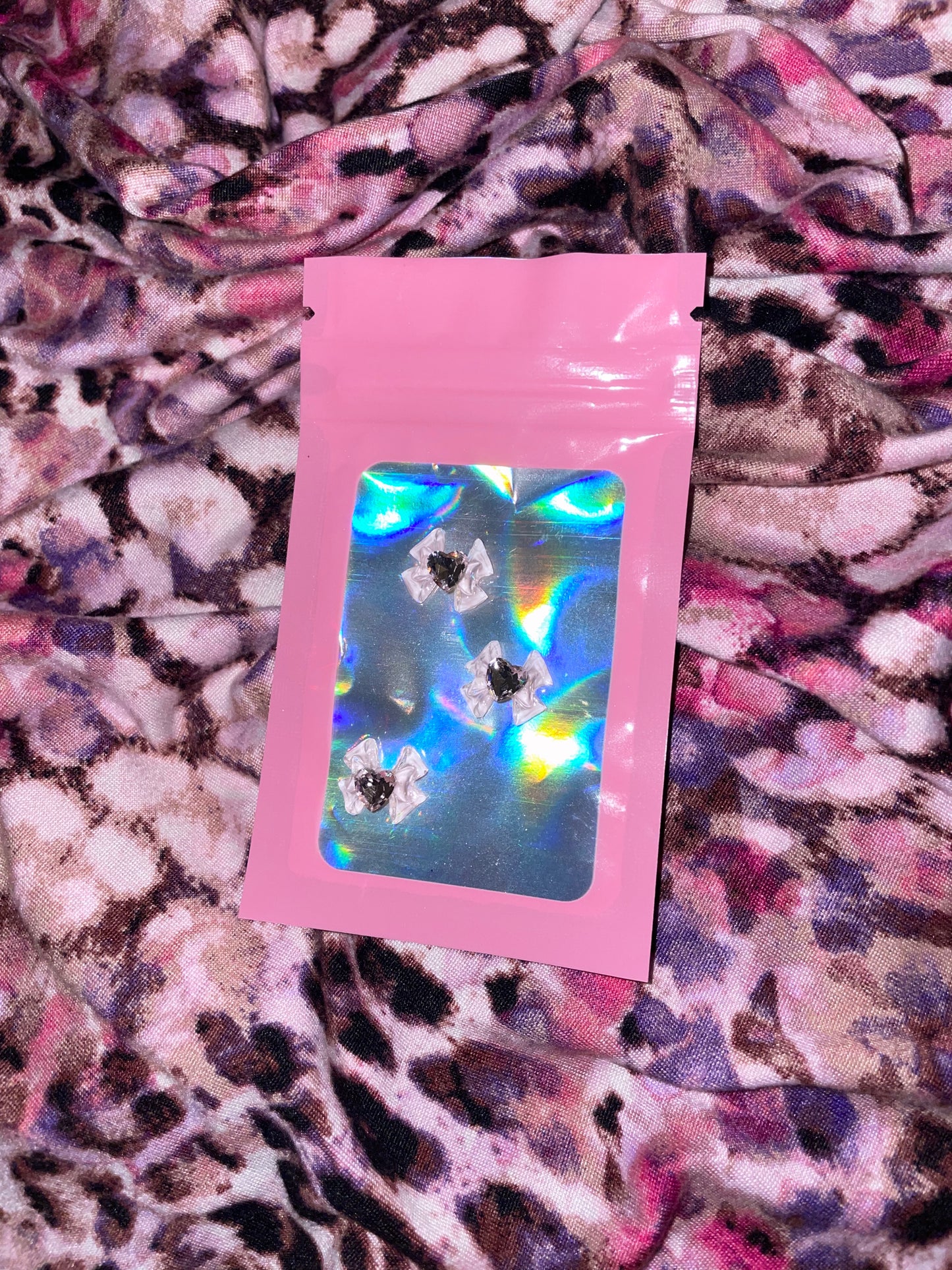 Girl World Bow Charm